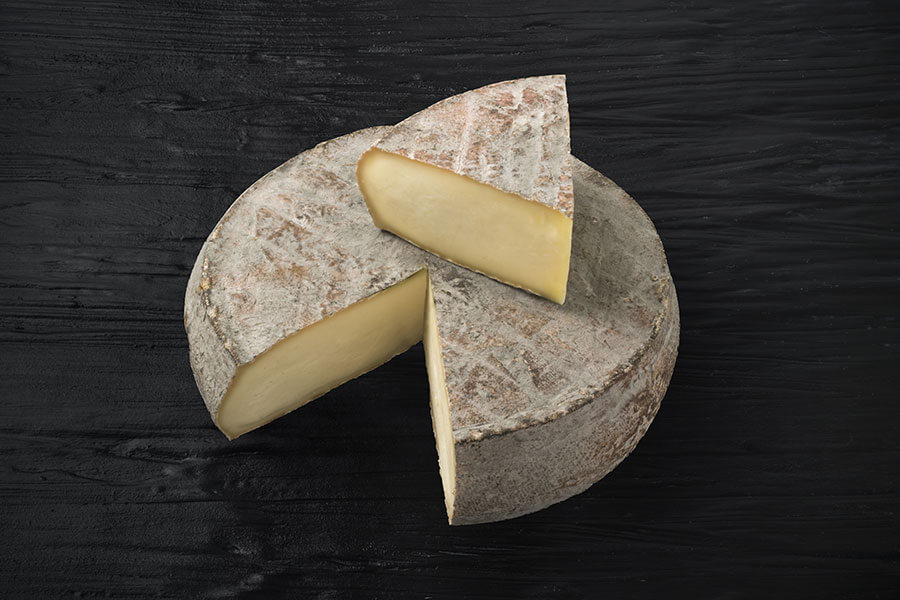 Saint Nectaire Fermier Aop Les Fromages De Marcel 